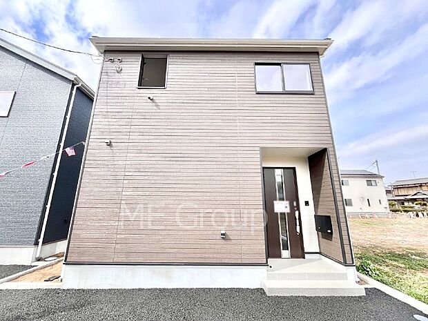 溢れる陽光でご家族の笑顔も輝く