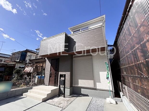 溢れる陽光でご家族の笑顔も輝く