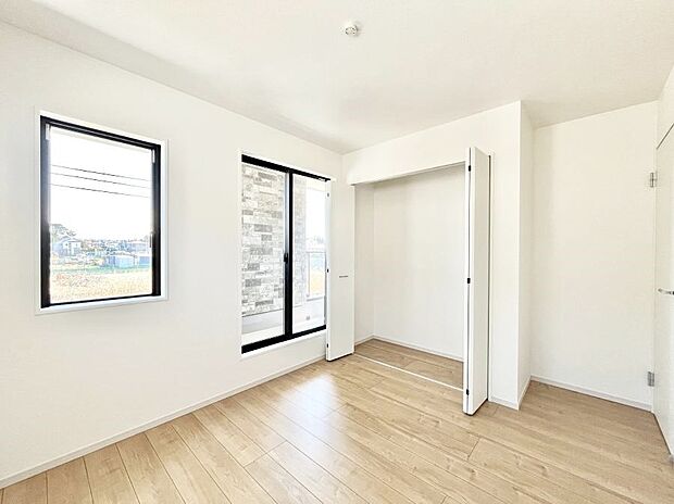 爽やかな日差しがお部屋全体を優しく包み込んでくれます