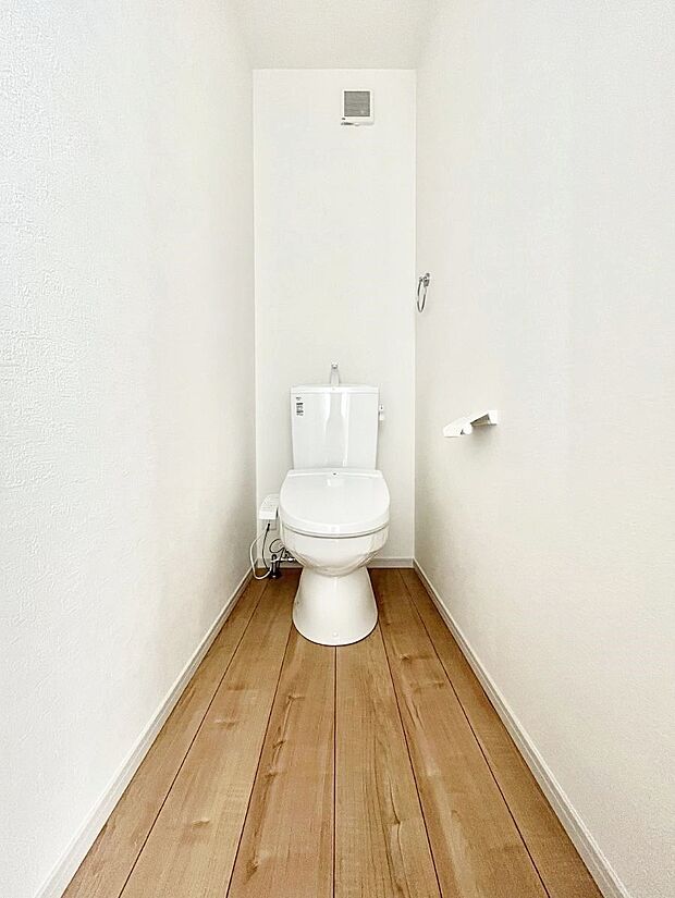 トイレは安心の2箇所!朝のバタバタも一安心です。