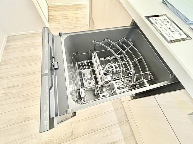 面倒なお片づけは食洗機にお任せ!家事の負担が減って、時間にも気持ちにもゆとりができます。