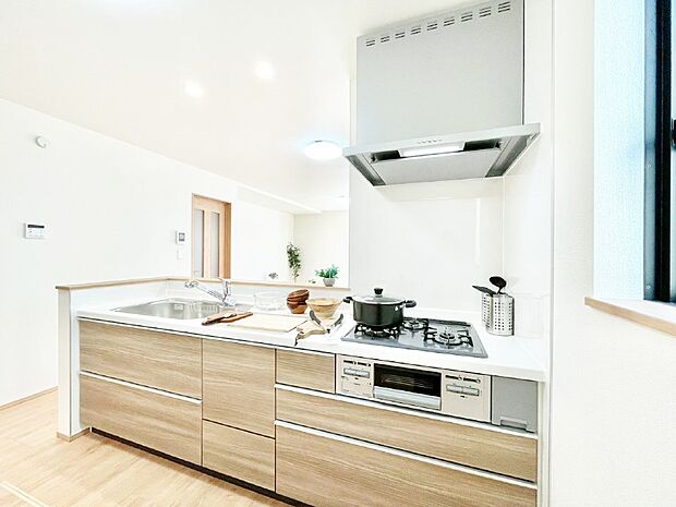 カウンター越しにお話しをしながら毎日のお料理をもっと楽しく