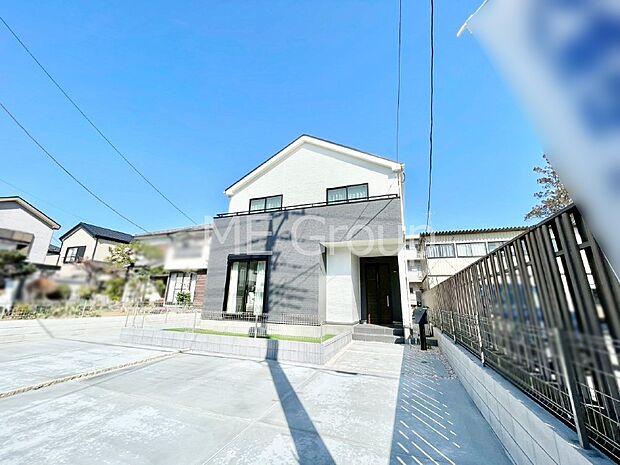 溢れる陽光でご家族の笑顔も輝く