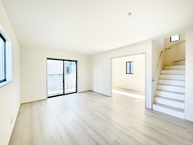 ふれあいを大切にするリビング階段はご家族の行動が把握しやすく安心