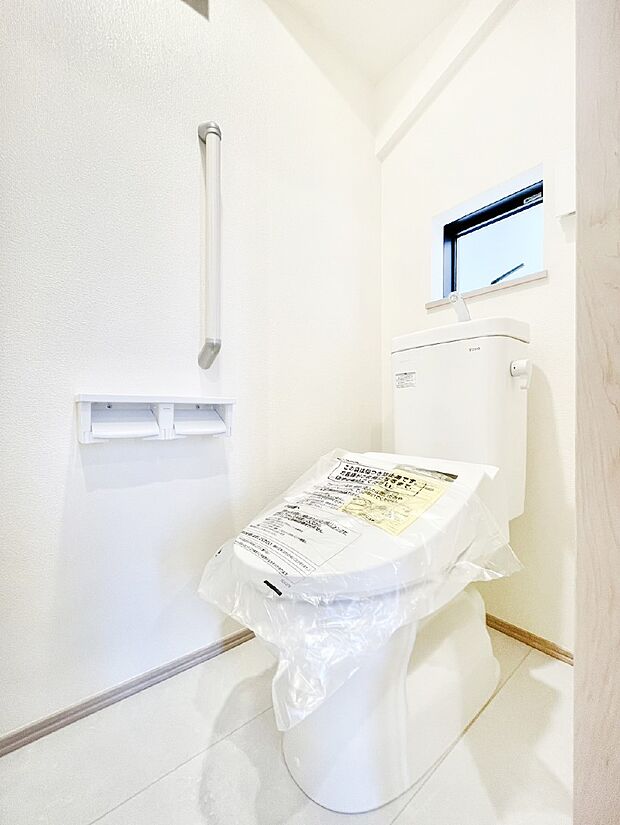 白を基調とした清潔感のある落ち着ける空間