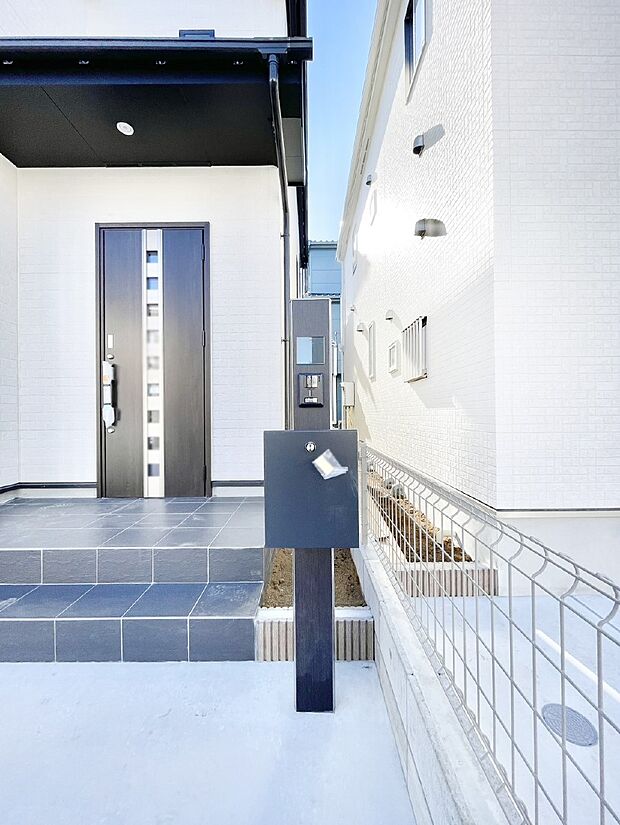 表札・インターホン・ポストをひとつに集約