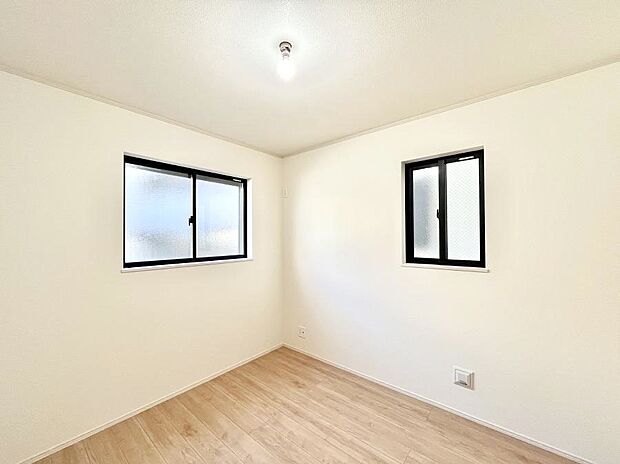 2面採光で明るさ＆風通し良好！