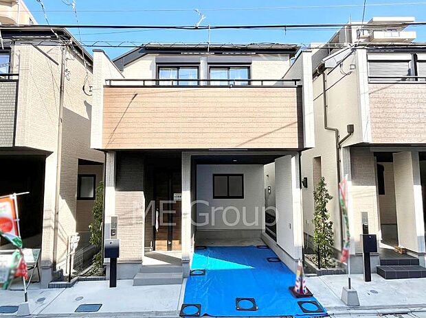 洗練された外観、上質な住空間が広がる室内は永く安心して過ごせる住居です。 