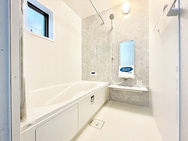 優しい色合いのバスルーム。ゆったりとリラックスできそうですね