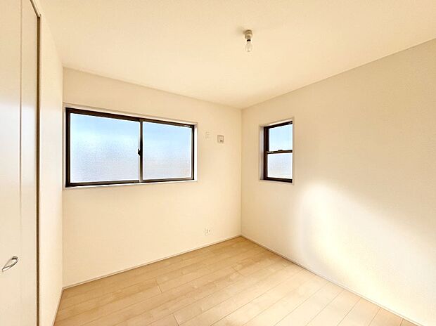 2面採光で明るさ＆風通し良好！