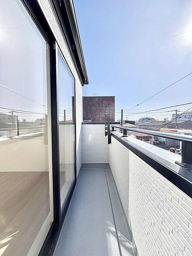 風通しの良いバルコニー