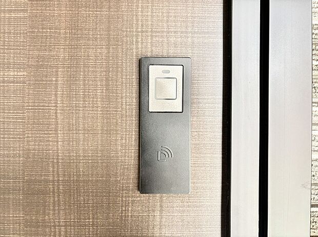 ラクラク開錠！スマートコントロールキー。