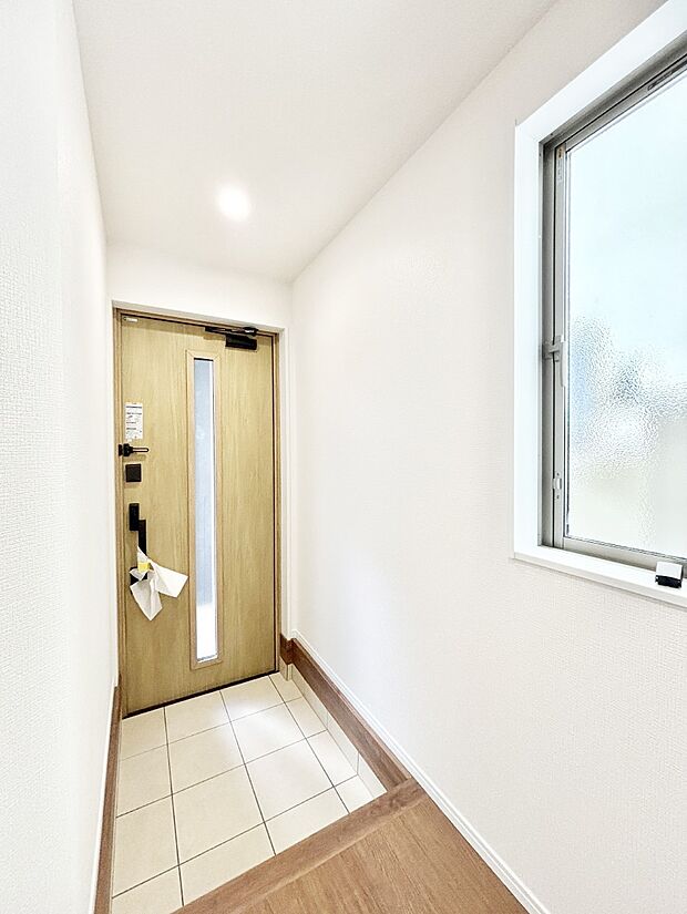 家族の帰宅やお客様をあたたかく迎える玄関