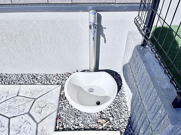 ガーデニングやお掃除に便利な外水栓