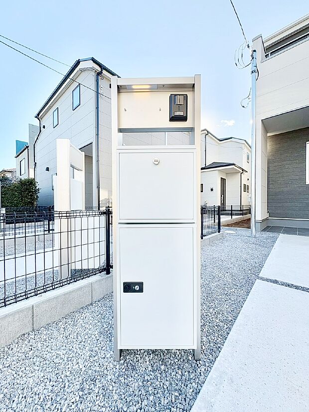 表札・インターホン・ポストをひとつに集約