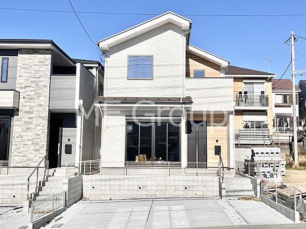 たっぷりの陽光と心地よい風が舞い込む住まい