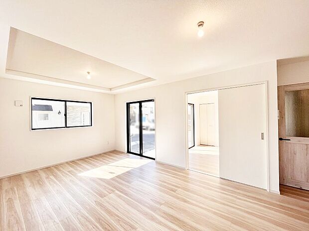 ご家族が自然と集まり、賑やかな笑い声で包まれる憩いの空間になりそうですね!