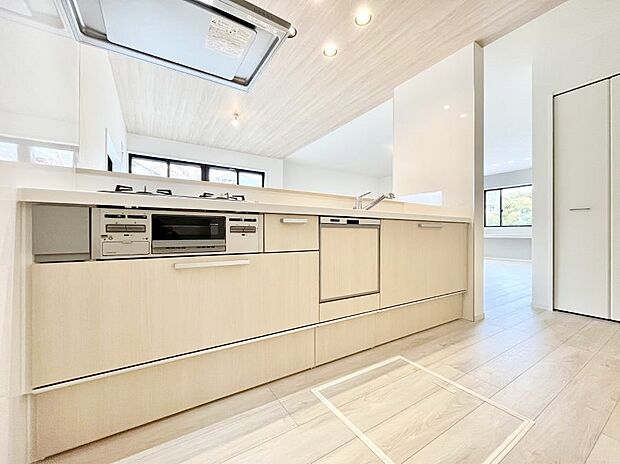 毎日使うキッチンだから、使いやすさ&お手入れのしやすさにこだわりました。