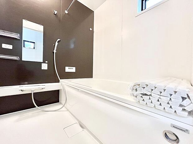 落ち着いた雰囲気でゆっくりお寛ぎいただけるバスルーム