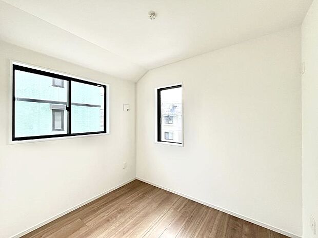 2面採光で明るさ＆風通し良好！