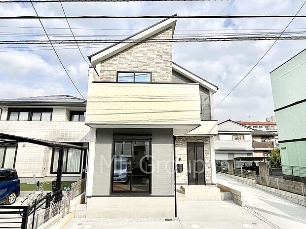 たっぷりの陽光と心地よい風が舞い込む住まい