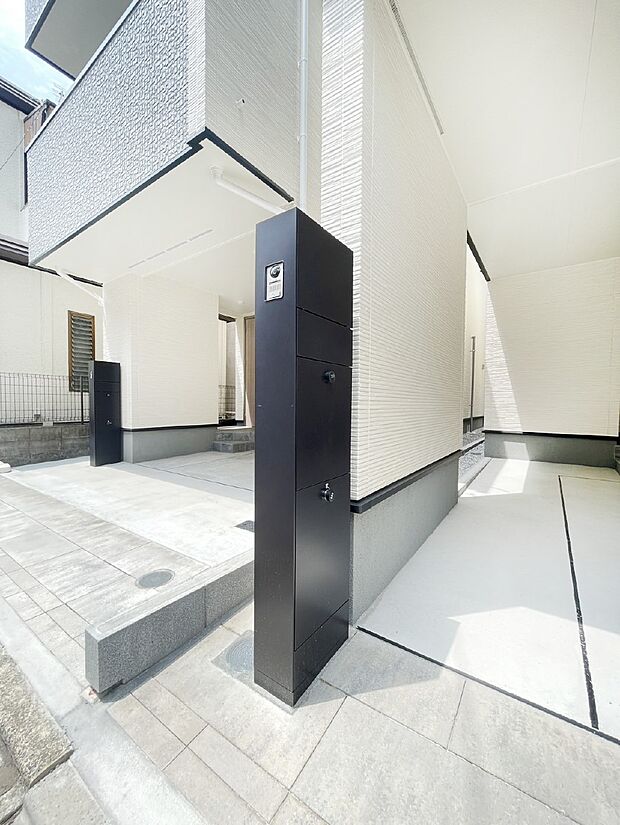 表札・インターホン・ポストをひとつに集約