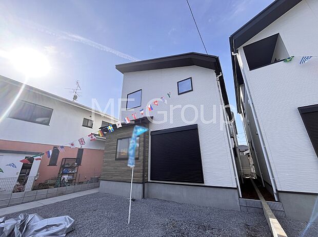 溢れる陽光でご家族の笑顔も輝く