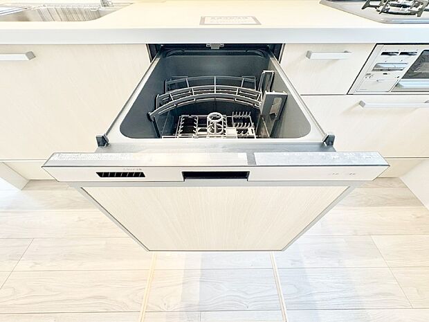 面倒なお片づけは食洗機にお任せ!家事の負担が減って、時間にも気持ちにもゆとりができます。