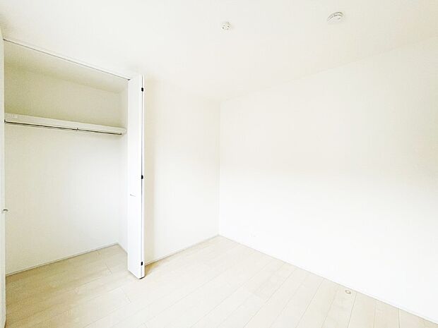 収納が充実しているので居住スペースを広々使えます