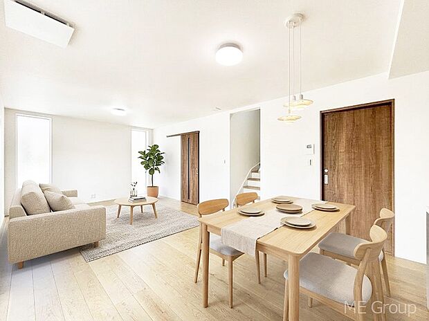 家族の和やかな会話が聞こえてきそう。開放感のあるリビングです。※家具はCGです