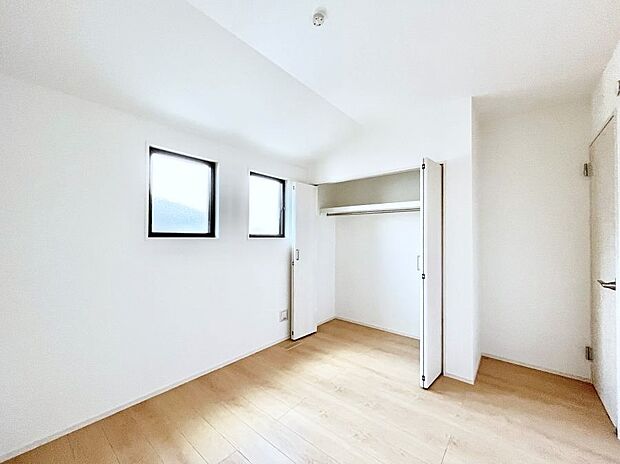 収納が充実しているので居住スペースを広々使えます