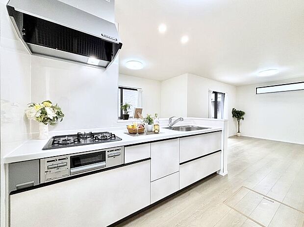 料理をしながらでもご家族との会話を楽しめる対面キッチン