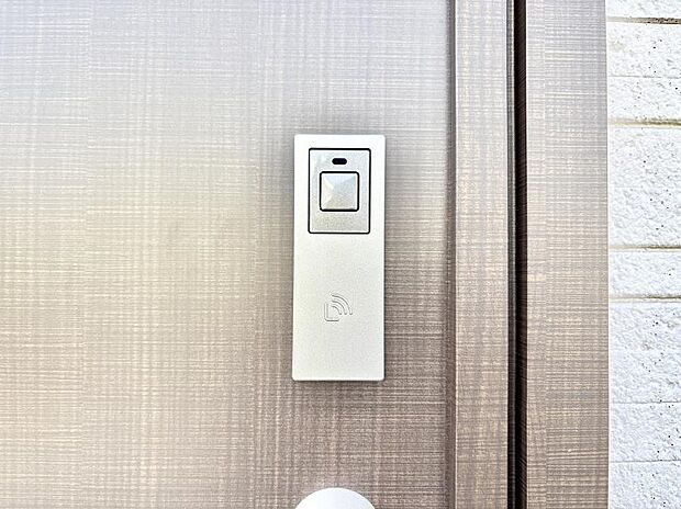 ラクラク開錠！スマートコントロールキー。