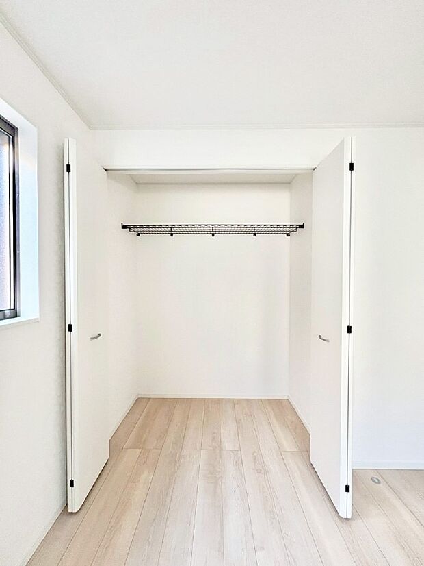 たっぷりの収納スペースで快適に暮らせそう 