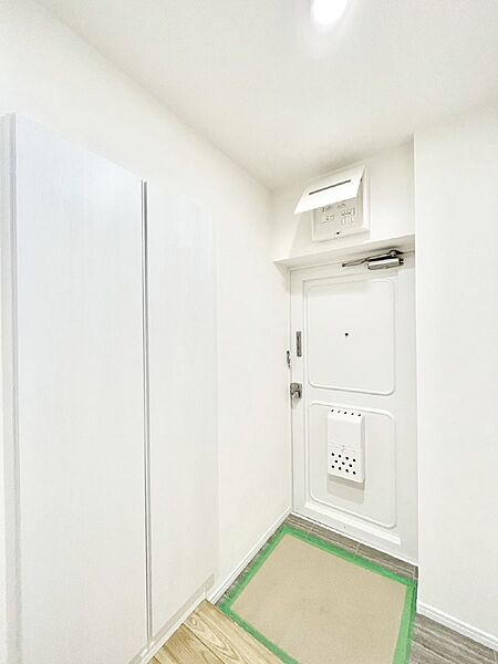 家族の帰宅やお客様をあたたかく迎える玄関