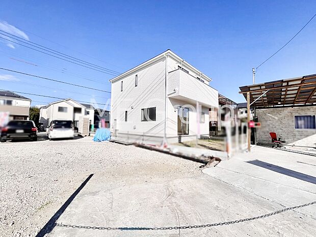 洗練された外観、上質な住空間が広がる室内は永く安心して過ごせる住居です。