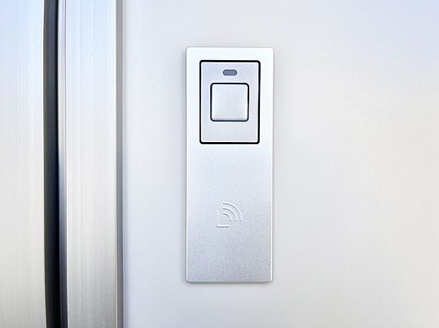 スマートに開錠できる電子キー
