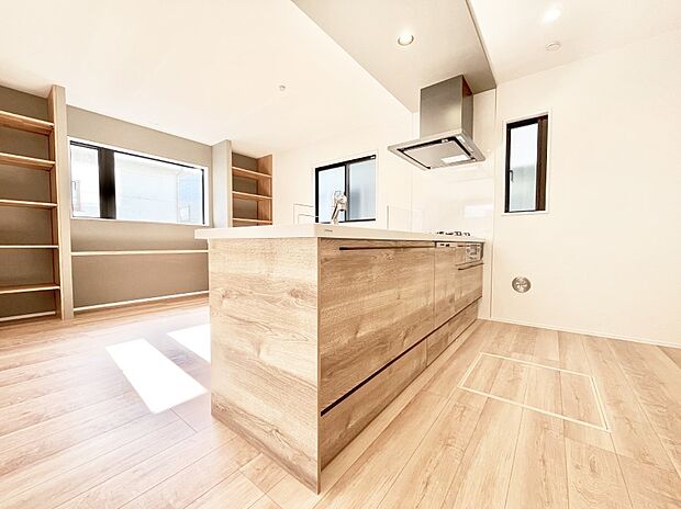 カウンター越しにお話しをしながら毎日のお料理をもっと楽しく