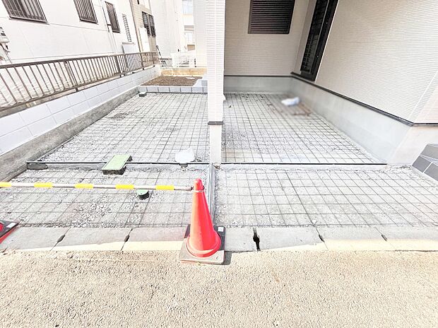 ビルトインタイプは大切なお車を傷や汚れから守ることができます。