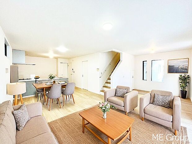 落ち着いた雰囲気のＬＤＫは家族みんなの快適空間※家具はCGです