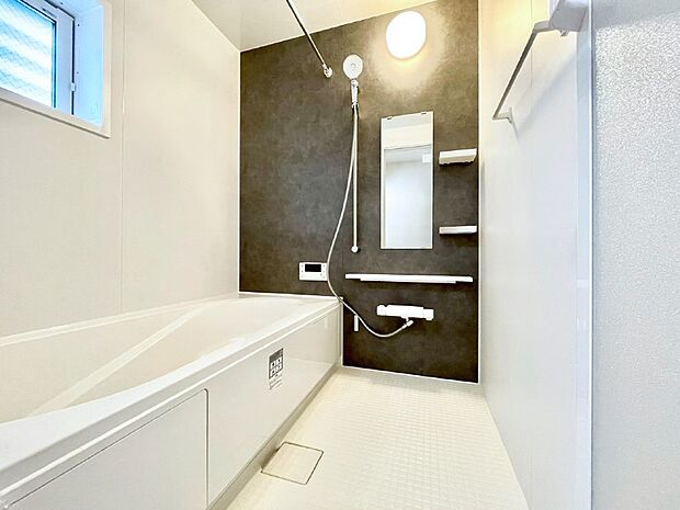 一日の疲れを癒やす大切なバスタイム。ゆっくりとお風呂を楽しんで疲れをとりたいですね!