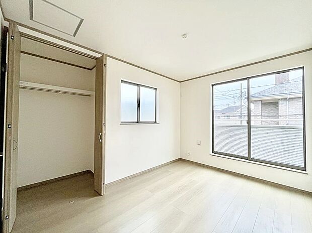 収納が充実しているので、居住スペースを広く使えます。