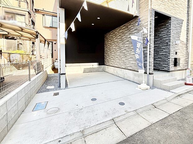 ビルトインタイプは大切なお車を傷や汚れから守ることができます。