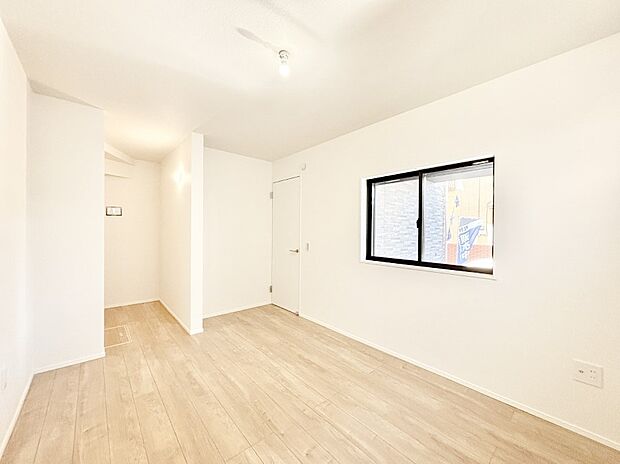 収納が充実しているので、居住スペースを広く使えます。 