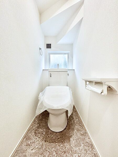 1階2階ともにウォシュレット機能付きトイレです！