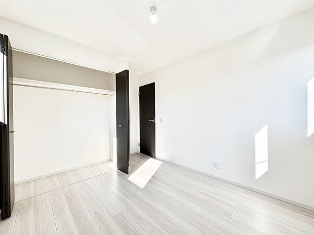 収納が充実しているので居住スペースを広々使えます