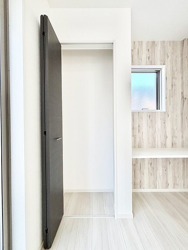 物が多くなりがちなリビングにうれしい収納