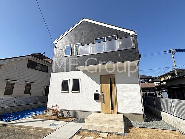 溢れる陽光でご家族の笑顔も輝く