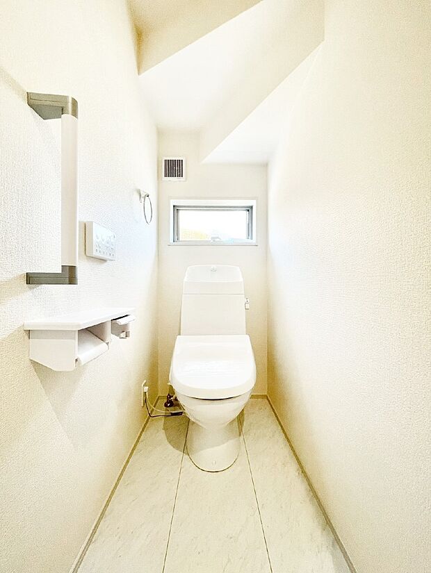 トイレは安心の2箇所!朝のバタバタも一安心です。
