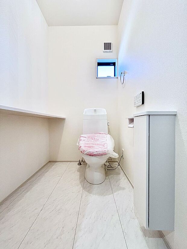 トイレは1階と2階それぞれに配置されていてとても便利です。